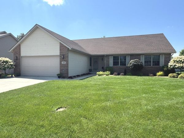 250 Highpoint Circle S, Bourbonnais, IL 60914
