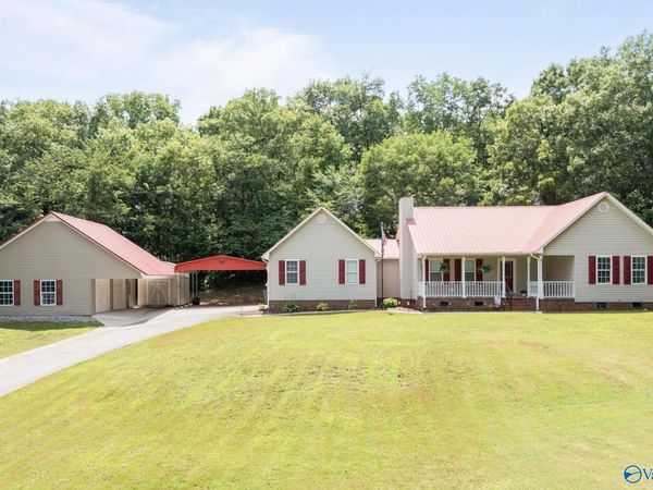 1706 Low Gap Road, New Hope, AL 35760