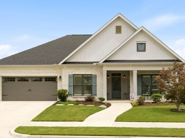 27 Cobbs Cove Way SE, Huntsville, AL 35803
