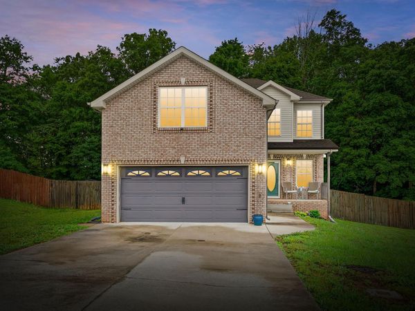 1905 Jackie Lorraine Dr , Clarksville, TN 37042