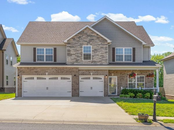 1337 Winterset Dr , Clarksville, TN 37040
