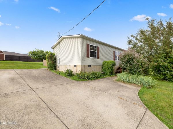 1832 C H Rankin Rd , Dandridge, TN 37725