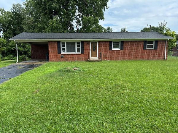1238 Springdale Dr , Cookeville, TN 38501