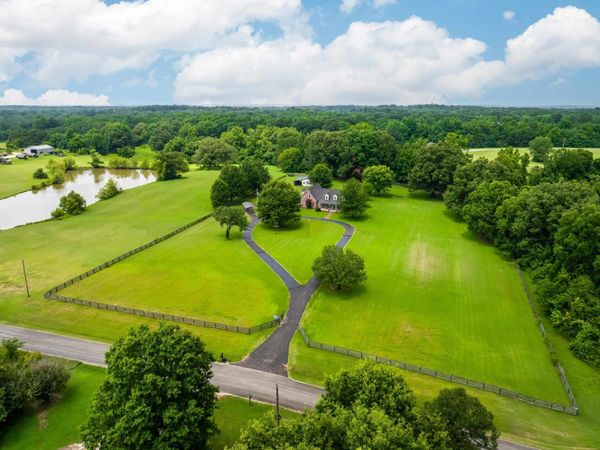 1855 OAK GROVE DR , Moscow, TN 38057