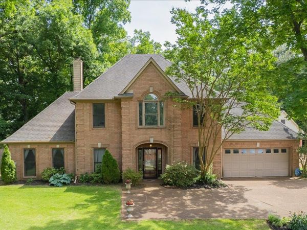 7733 SUNNY TRAIL DR, Bartlett, TN 38135