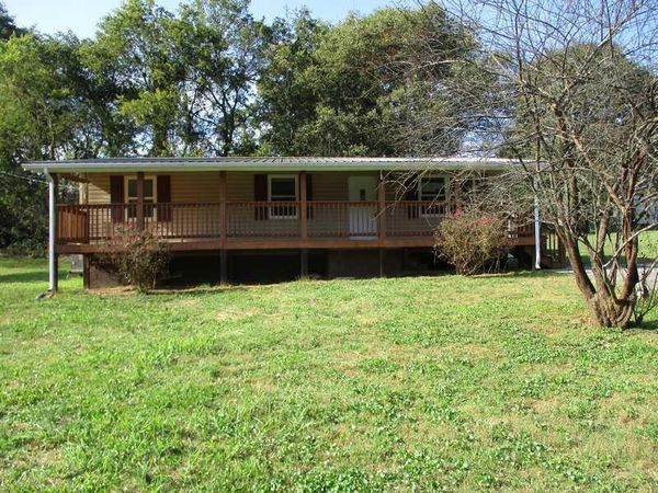 916 Monroe Circle , Madisonville, TN 37354