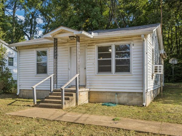 309 Polk St , Columbia, TN 38401