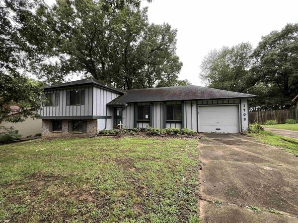 1703 Smoot , Jonesboro, AR 72401