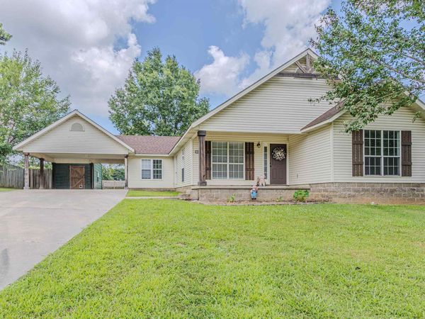 2901 5th N , Paragould, AR 72450