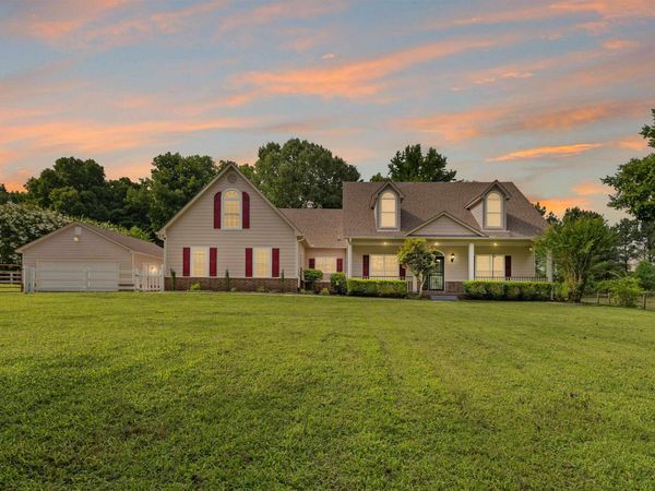 2440 WARREN RD, Oakland, TN 38060