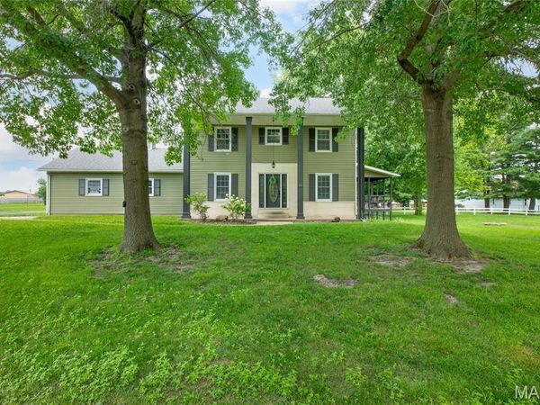 213 W Alton Street , Bunker Hill, IL 62014