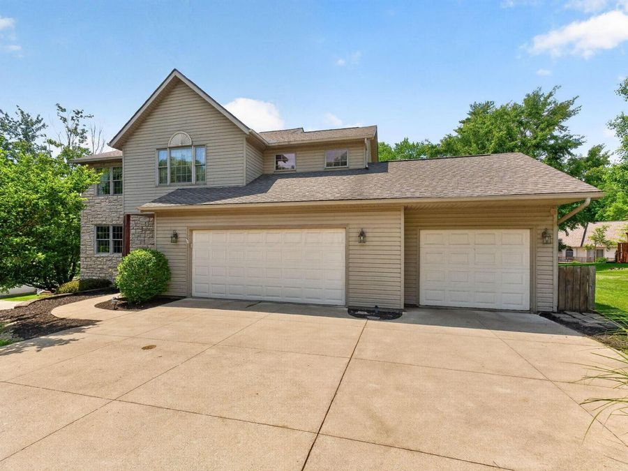 726 Alpine Circle , Heath, OH 43056 Photo 1