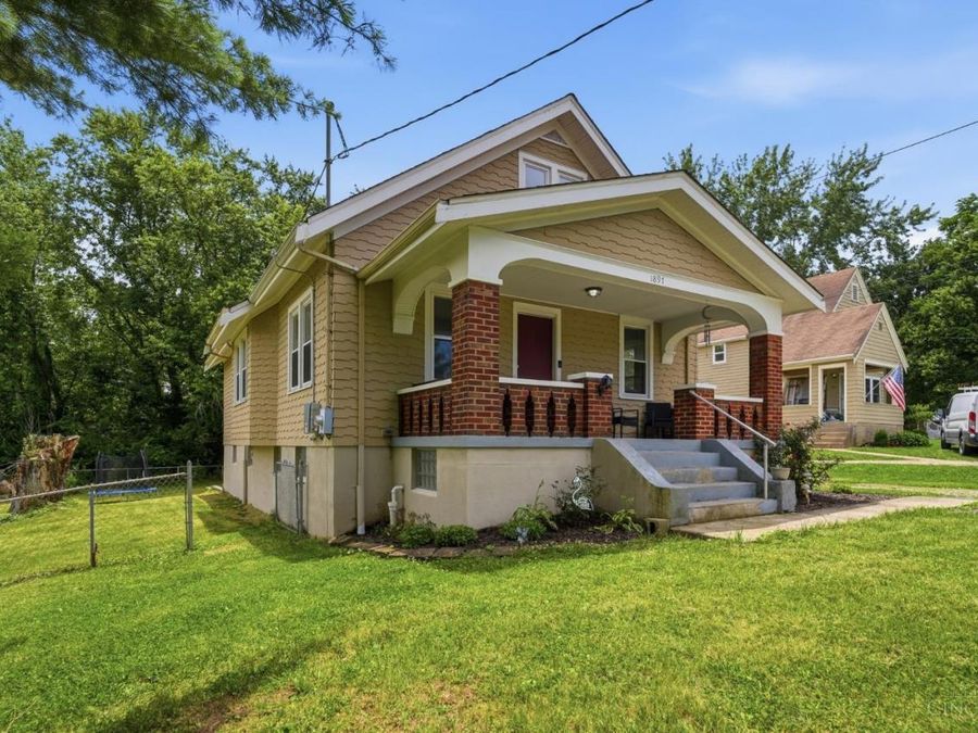 1897 Springdale Road, Springfield Township, OH 45231 Photo 5