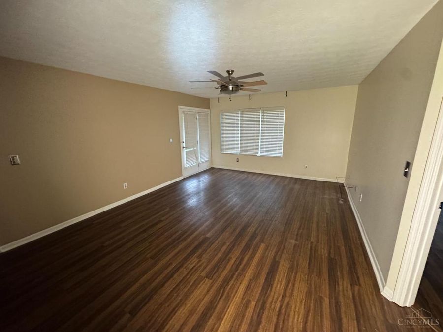 9810 Regatta Drive, Unit 107, Colerain Township, OH 45252 Photo 5