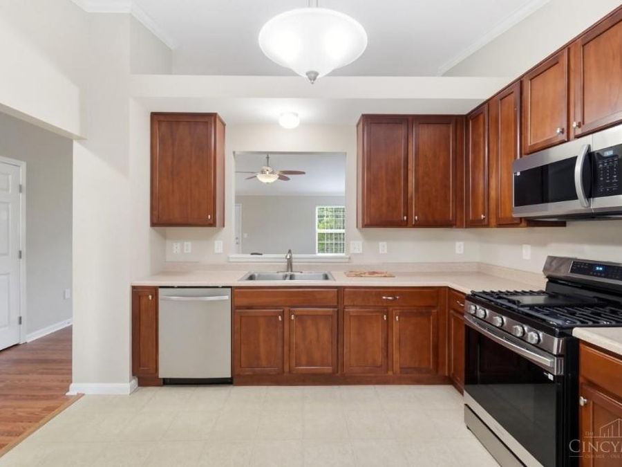 170 Heffron Circle, Hamilton Township, OH 45039 Photo 12