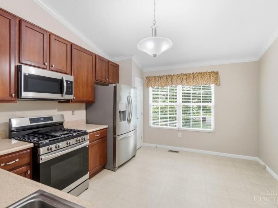 170 Heffron Circle, Hamilton Township, OH 45039 Photo 13