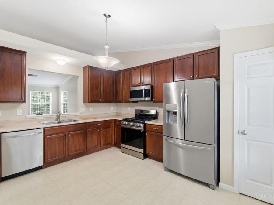 170 Heffron Circle, Hamilton Township, OH 45039 Photo 9