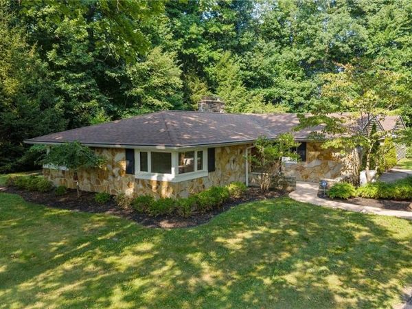 981 Worton Park Drive , Mayfield Village, OH 44143