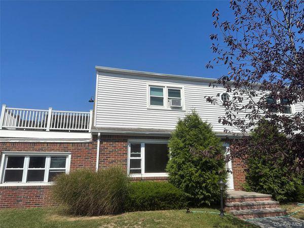 375 E Chester Street , Long Beach, NY 11561