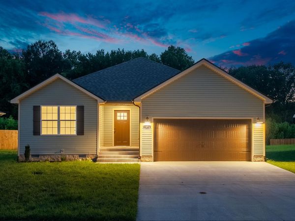 1574 Fredrick Dr , Clarksville, TN 37042