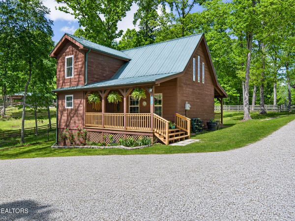 512 Spruce Creek Drive, Jamestown, TN 38556
