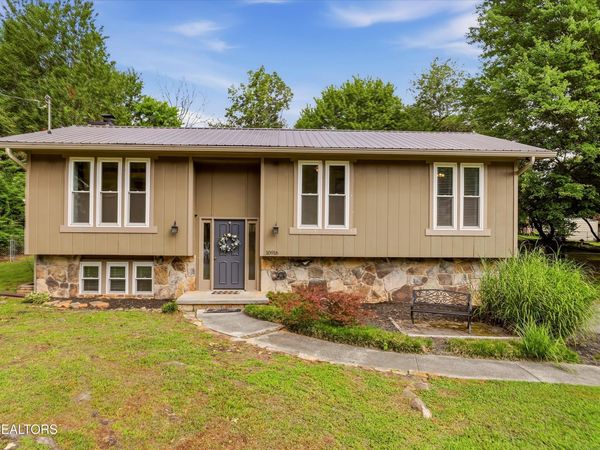 10916 Concord Woods Drive, Knoxville, TN 37934