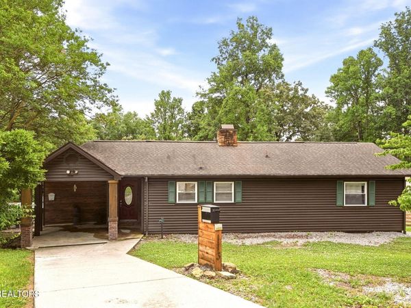 113 Pomona Rd, Oak Ridge, TN 37830