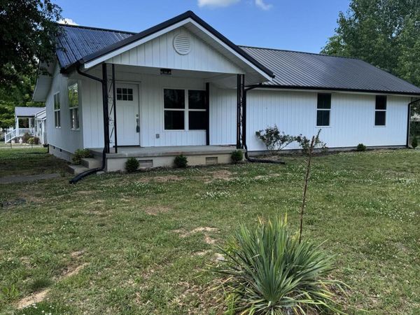 185 Carolina Avenue , Delano, TN 37325
