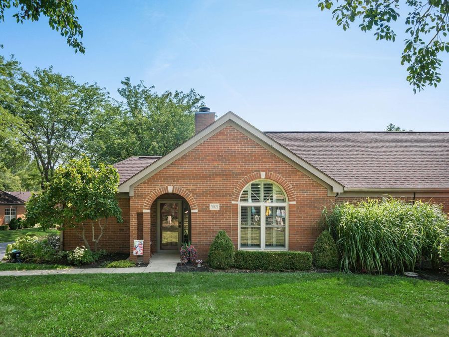 5821 Locbury Lane , Dublin, OH 43016 Photo 1
