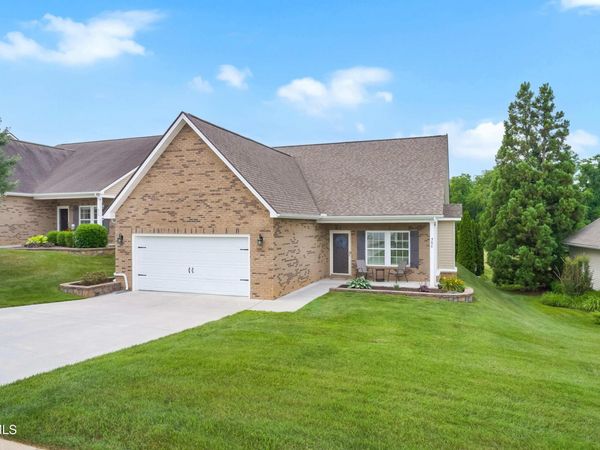 560 Trillium Trail, Johnson City, TN 37604