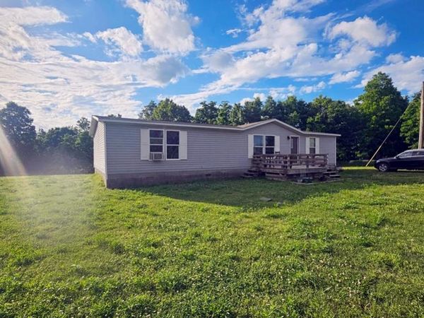 442 Madison 8359 , Huntsville, AR 72740