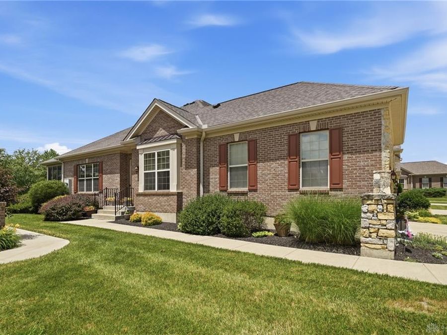 5875 Falling Brook Drive, Mason, OH 45040 Photo 1