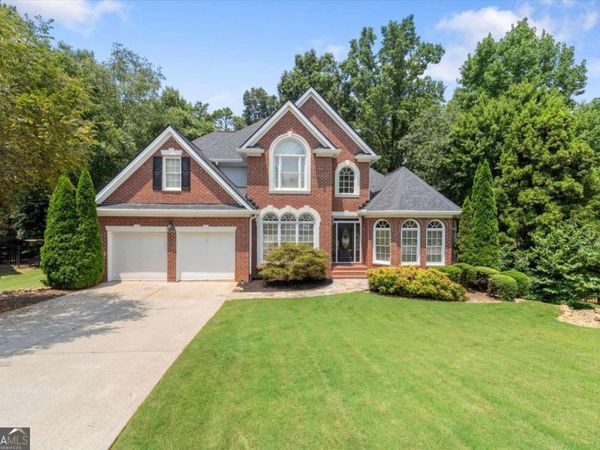 4303 Summit Oaks Lane NE, Roswell, GA 30075