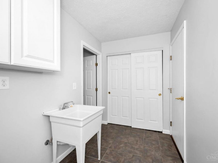 7908 Rio Grande Drive, Miami Township, OH 45002 Photo 17