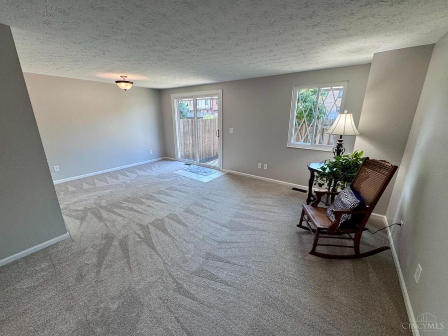 7488 Graystone Court, West Chester, OH 45069 Photo 4