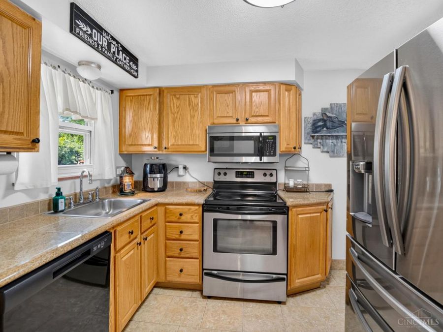 9326 Ranchill Drive, Springfield Township, OH 45231 Photo 12
