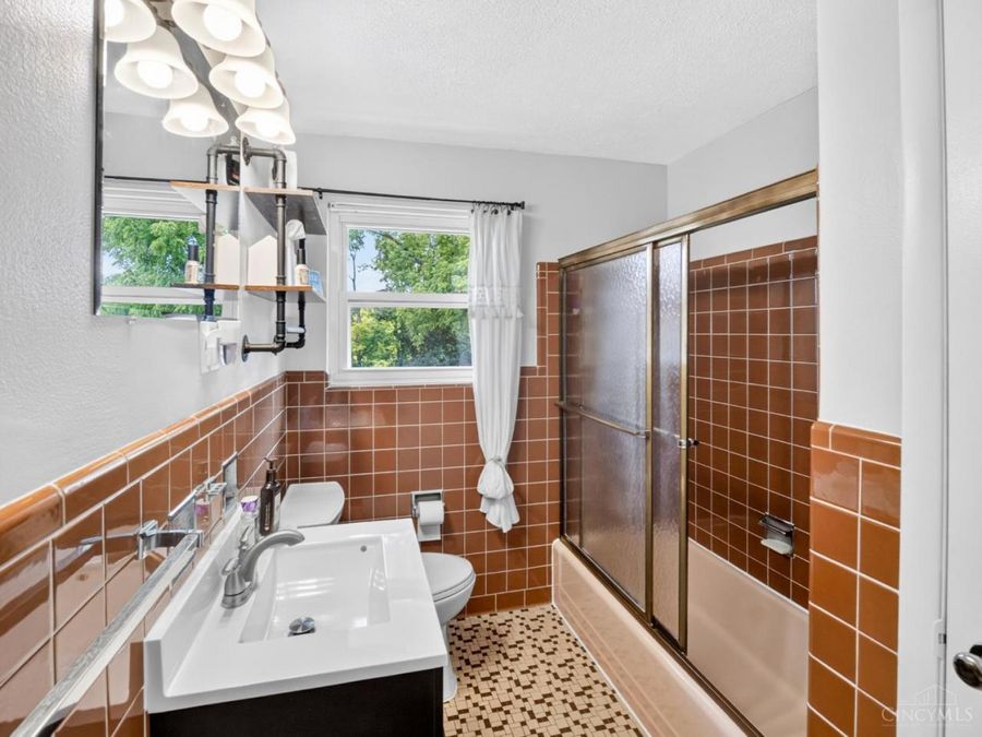 9326 Ranchill Drive, Springfield Township, OH 45231 Photo 16