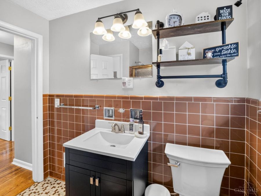 9326 Ranchill Drive, Springfield Township, OH 45231 Photo 17