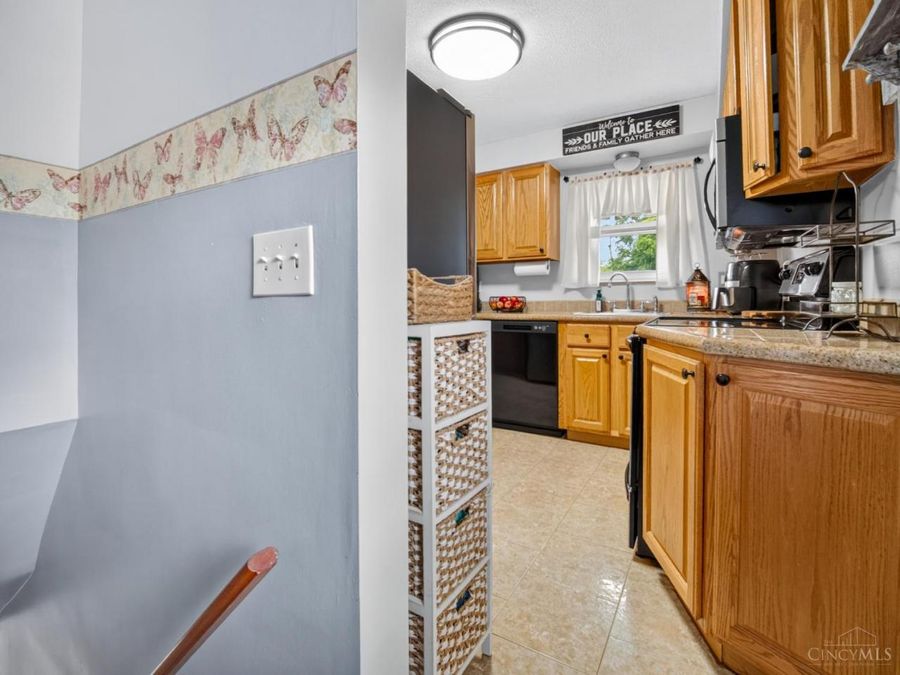 9326 Ranchill Drive, Springfield Township, OH 45231 Photo 28