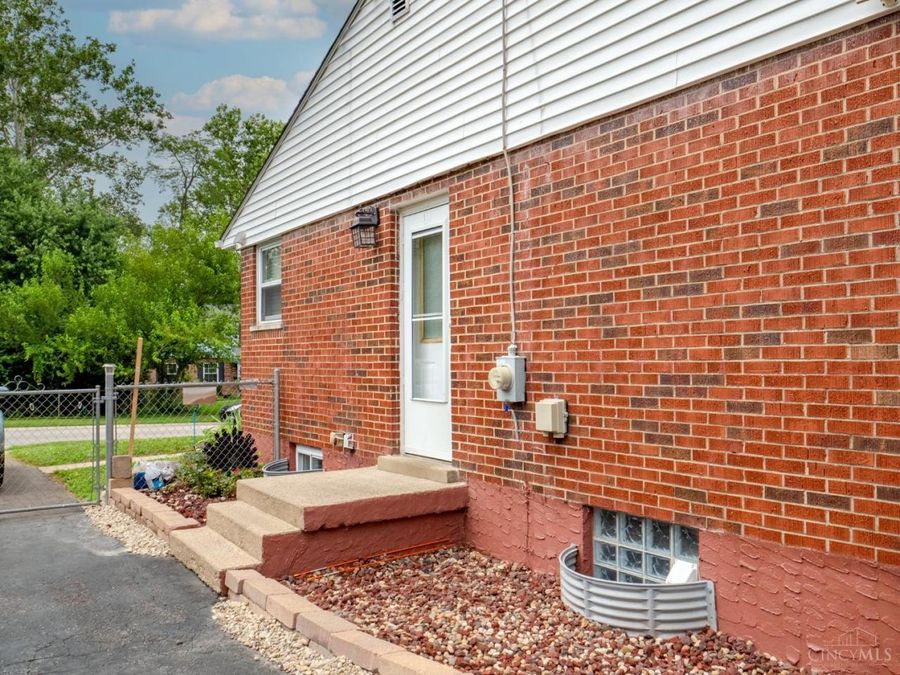 9326 Ranchill Drive, Springfield Township, OH 45231 Photo 39