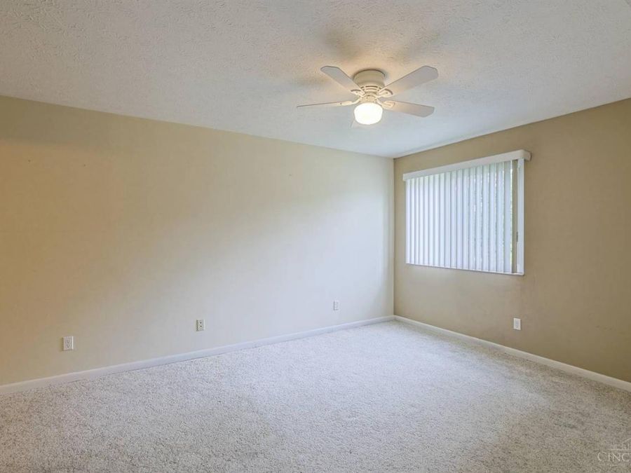 5984 Meadowcreek Drive, Unit 6, Miami Township, OH 45150 Photo 13