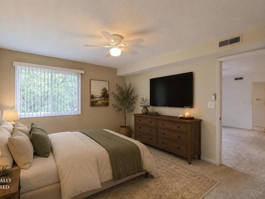 5984 Meadowcreek Drive, Unit 6, Miami Township, OH 45150 Photo 4