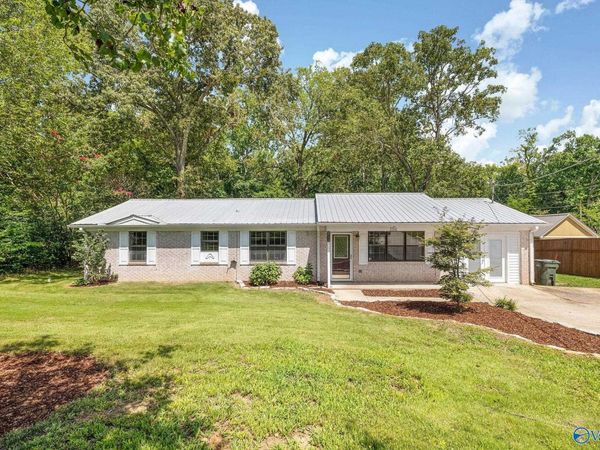 256 Canadian Drive, Scottsboro, AL 35769