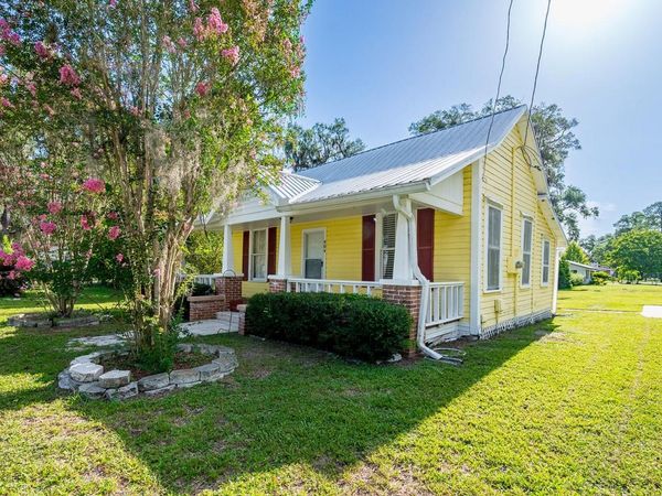 404 NE 2ND STREET , TRENTON, FL 32693