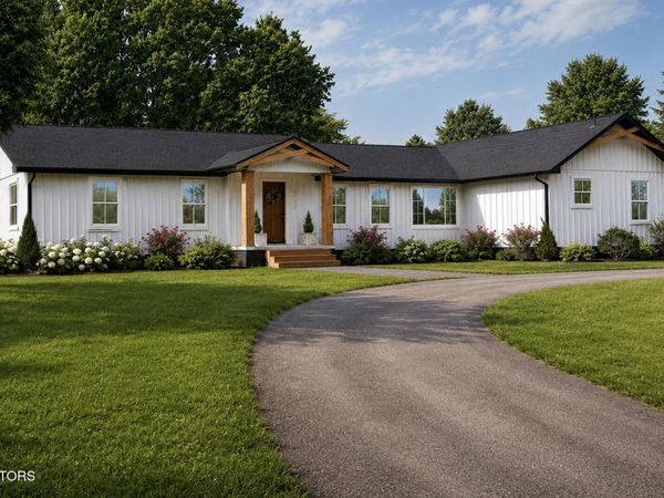 266 Carolina Ave, Delano, TN 37325