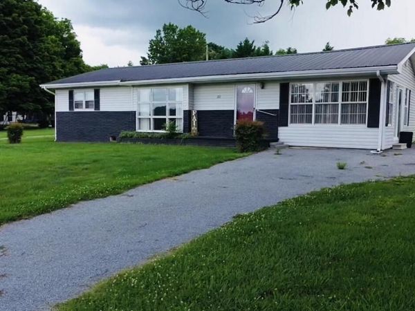 722 Netherton Drive, Madisonville, TN 37354
