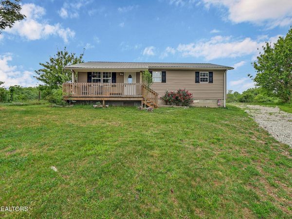 921 Barney Holt Rd , Jamestown, TN 38556