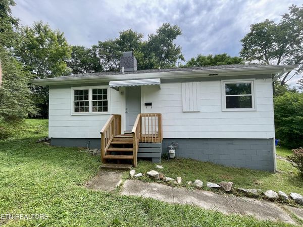 104 Vista Rd , Oak Ridge, TN 37830