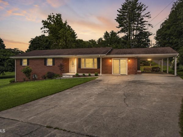 379 Northeast Morningside Lane, Abingdon, VA 24210