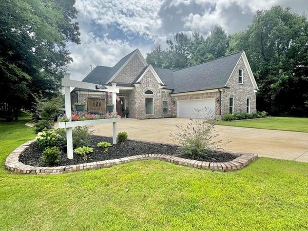 104 White Oak Cove, Coldwater, MS 38618